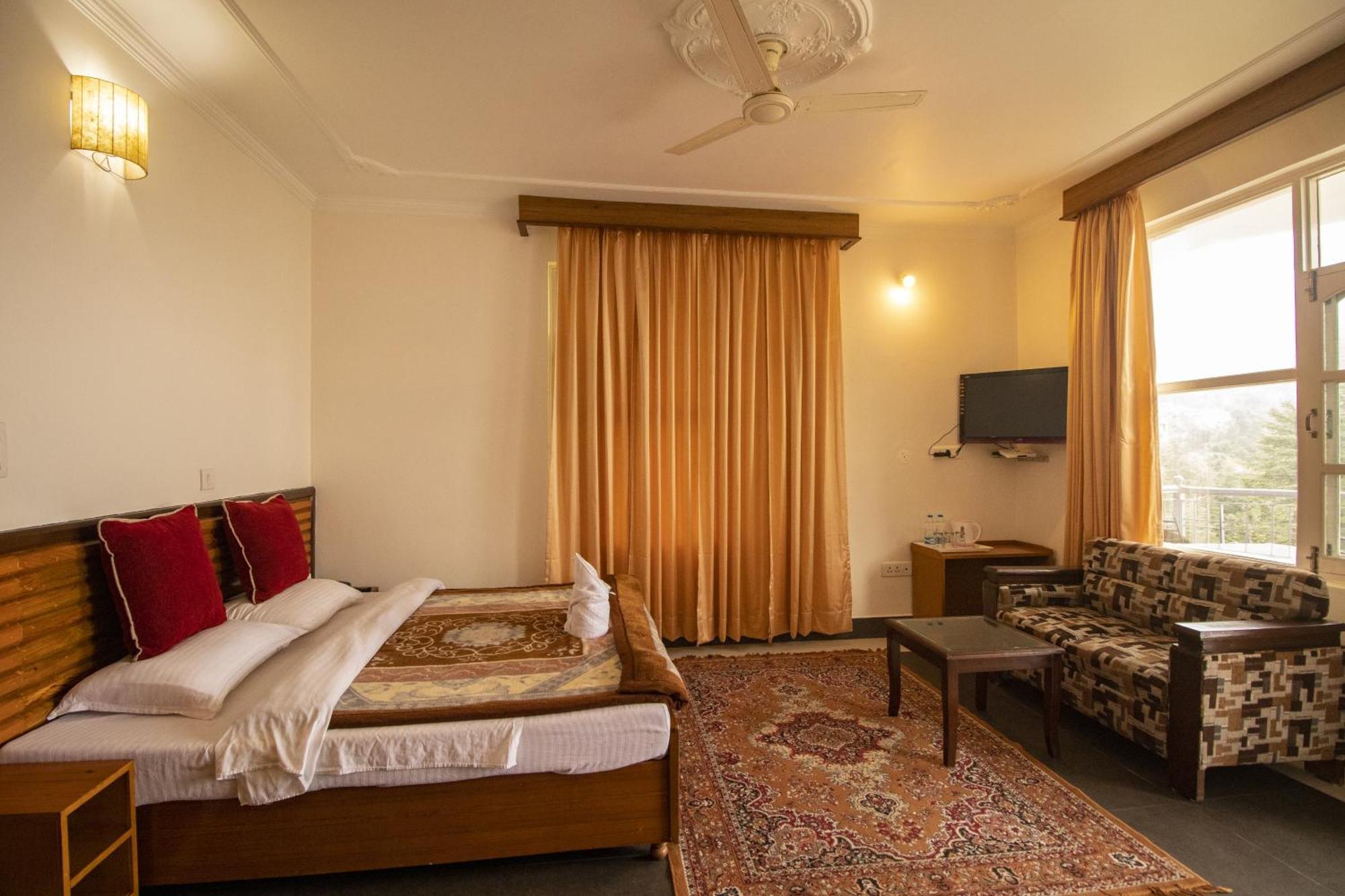 Wow Stayz2 Hotel The Lodge Dharamshala Exterior photo